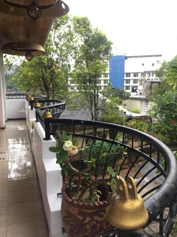 Kandy Ivy Banks Holiday Resort Extérieur photo
