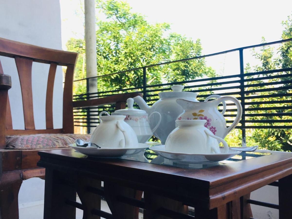 Kandy Ivy Banks Holiday Resort Extérieur photo