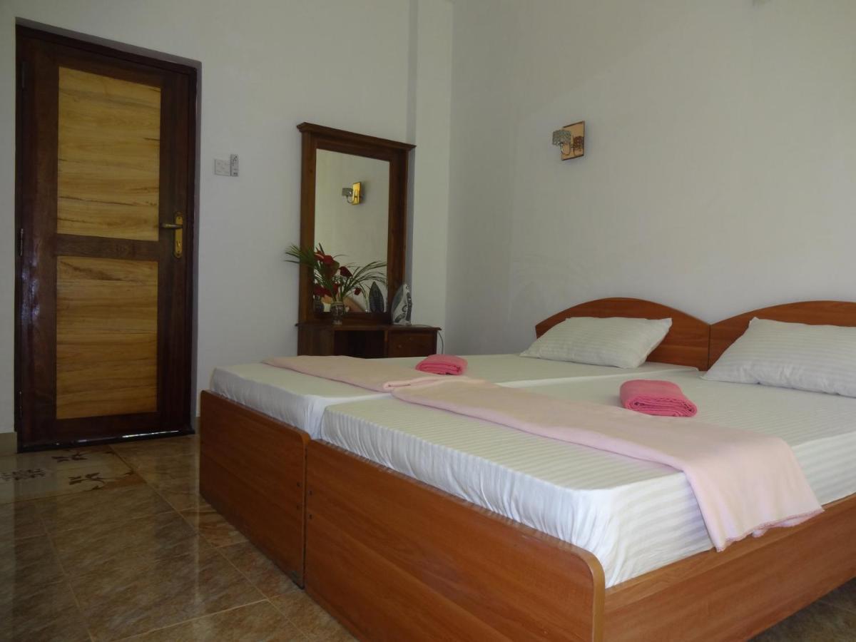 Kandy Ivy Banks Holiday Resort Extérieur photo