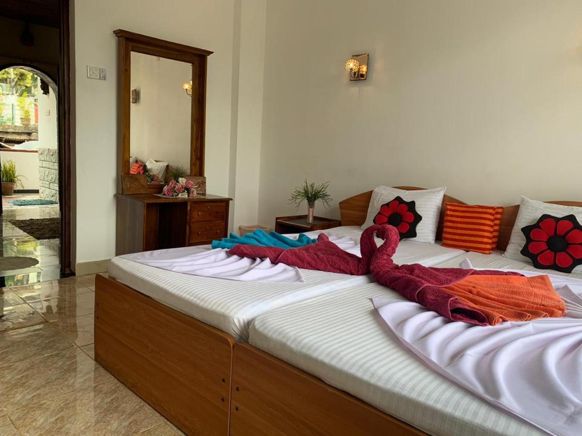 Kandy Ivy Banks Holiday Resort Extérieur photo